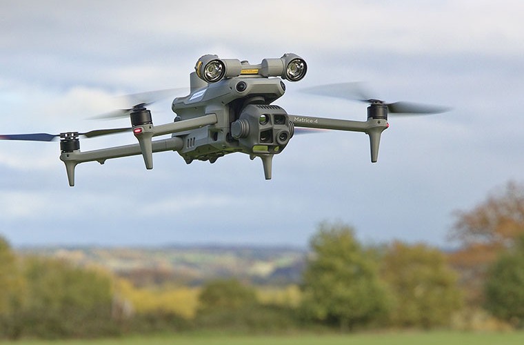Drone DJI Matrice 4T en vol